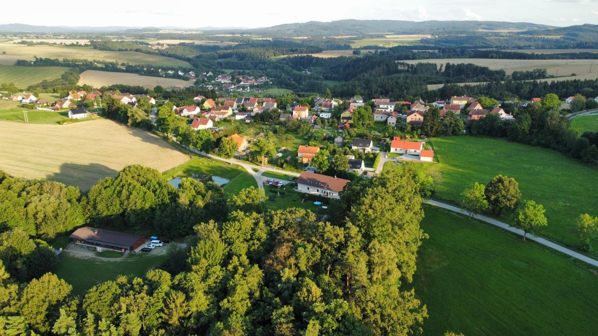 Penzion Na Podlesí ve Zlaté Koruně Zlatá Koruna Exteriér fotografie