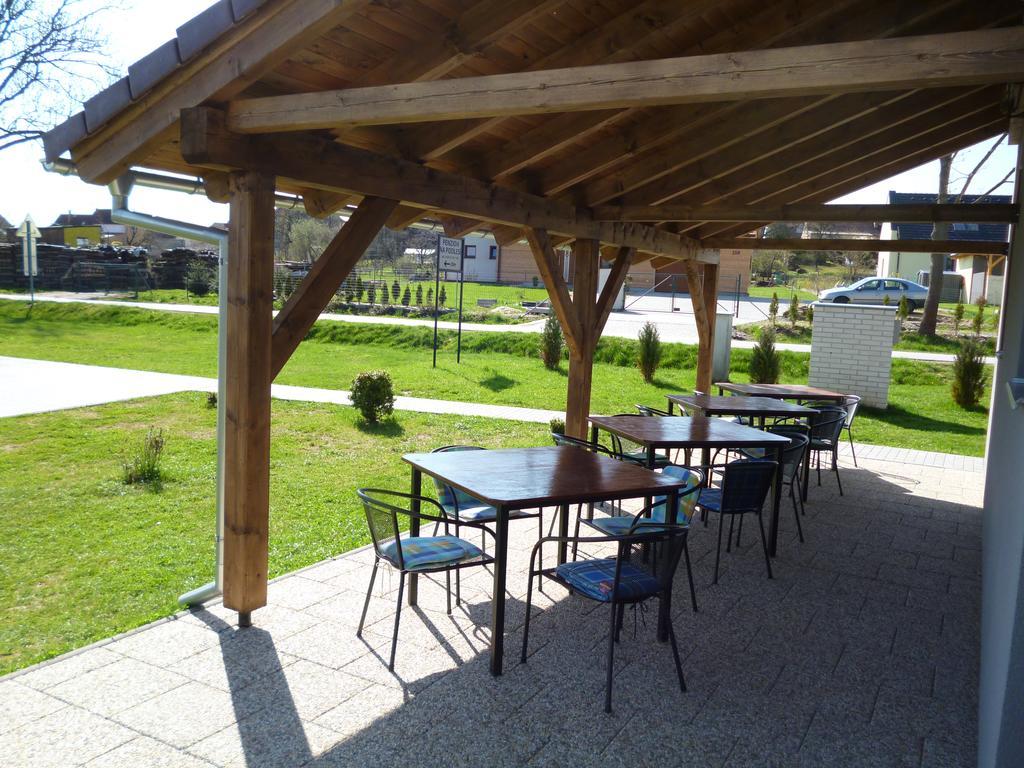 Penzion Na Podlesí ve Zlaté Koruně Zlatá Koruna Exteriér fotografie