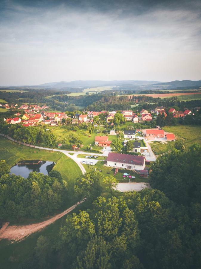 Penzion Na Podlesí ve Zlaté Koruně Zlatá Koruna Exteriér fotografie