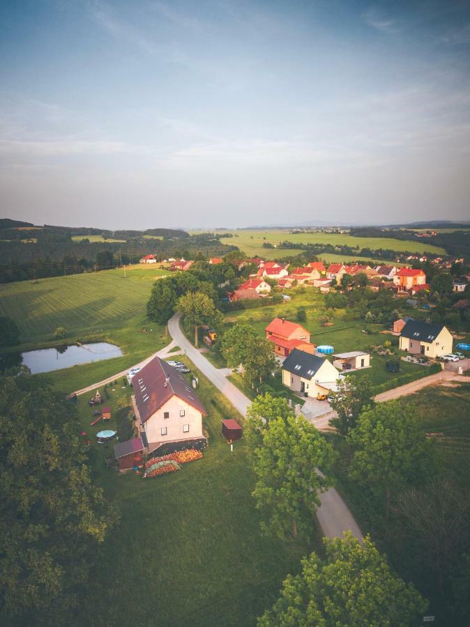Penzion Na Podlesí ve Zlaté Koruně Zlatá Koruna Exteriér fotografie